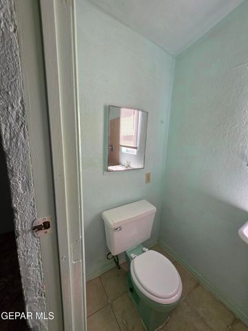 72 S SAN MARCIAL Street, El Paso, TX 79905