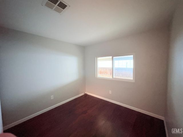 8536 Kern Canyon Road 184, Bakersfield, CA 93306