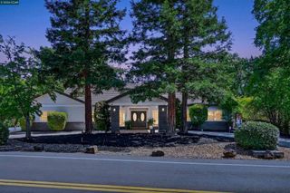 1283 Rudgear Rd, Walnut Creek, CA 94596
