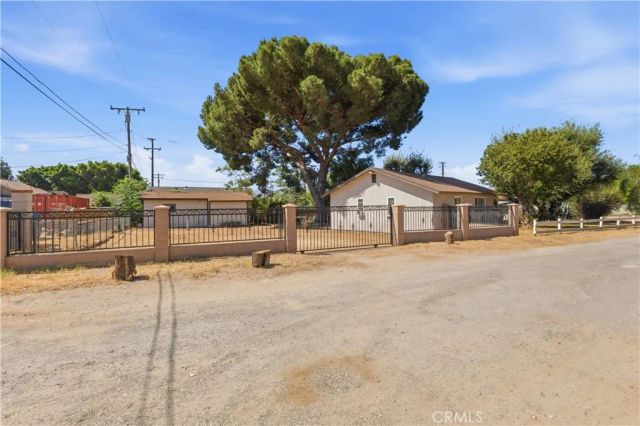 7691 Mission, Jurupa Valley, CA 92509