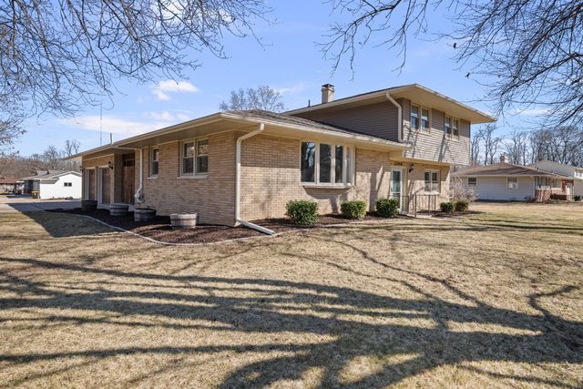 23409 96th Avenue N, Port Byron, IL 61275