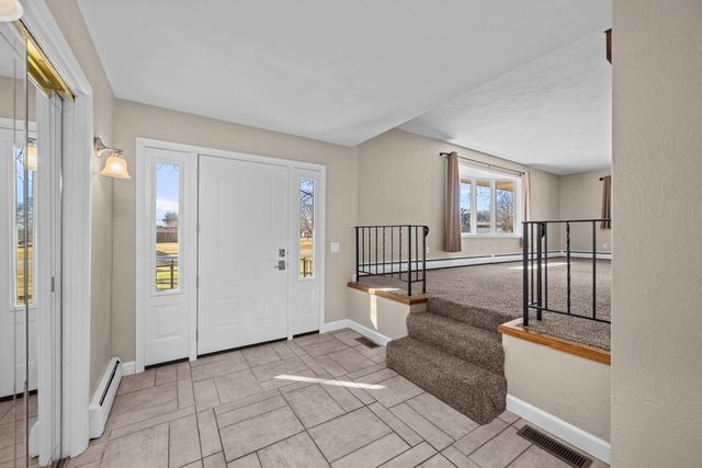 23409 96th Avenue N, Port Byron, IL 61275