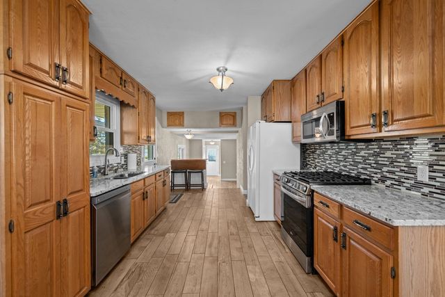 23409 96th Avenue N, Port Byron, IL 61275