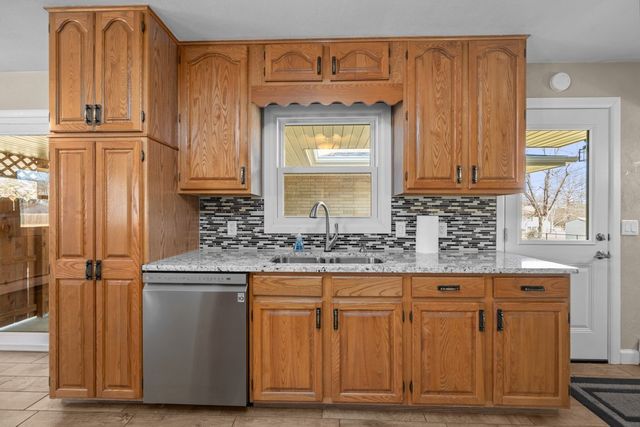 23409 96th Avenue N, Port Byron, IL 61275