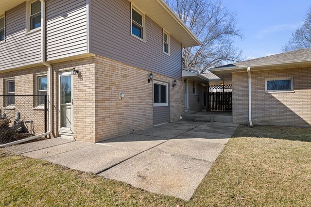 23409 96th Avenue N, Port Byron, IL 61275