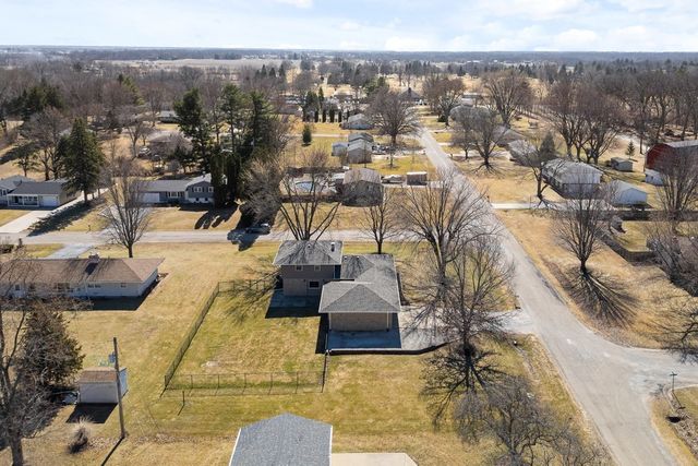 23409 96th Avenue N, Port Byron, IL 61275