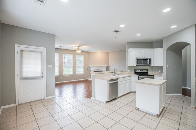 3848 Brandywine Lane, Fort Worth, TX 76244