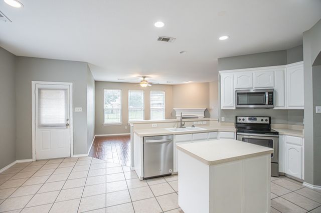 3848 Brandywine Lane, Fort Worth, TX 76244