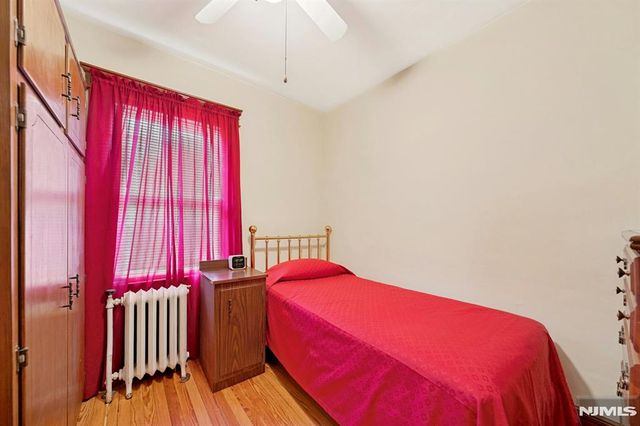 520 Dewey Avenue, Cliffside Park, NJ 07010