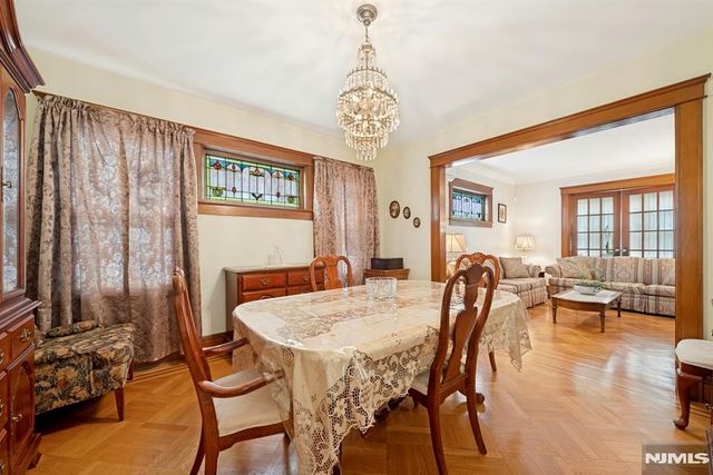 520 Dewey Avenue, Cliffside Park, NJ 07010