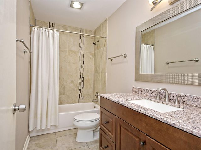 100 Lido CIR G2, Lakeway, TX 78734
