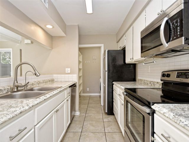 100 Lido CIR G2, Lakeway, TX 78734