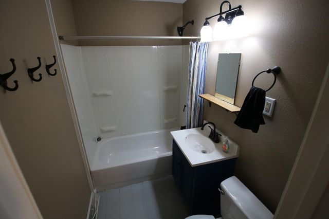 113 6th Avenue N, Fargo, ND 58102