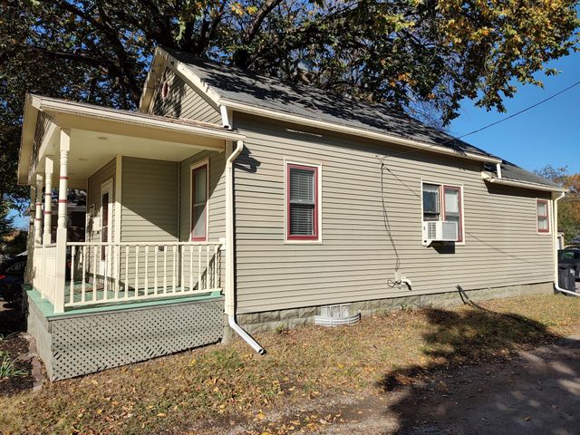 113 6th Avenue N, Fargo, ND 58102