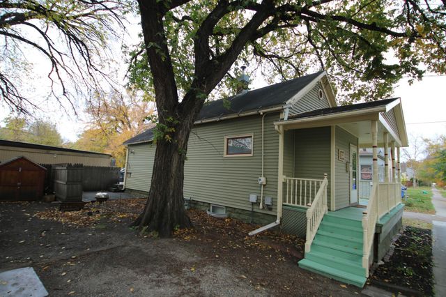 113 6th Avenue N, Fargo, ND 58102