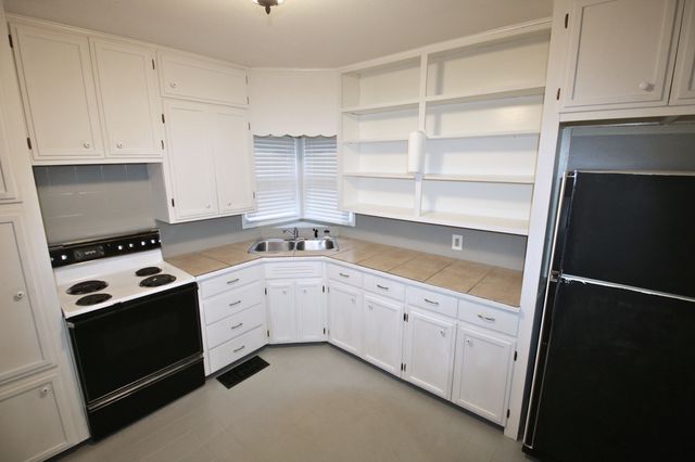 113 6th Avenue N, Fargo, ND 58102