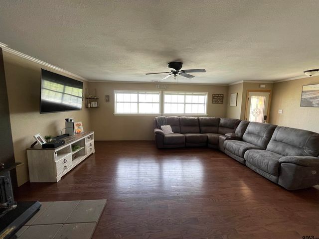 1124 County Road 2351, Mineola, TX 75773