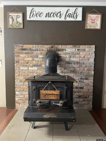 1124 County Road 2351, Mineola, TX 75773