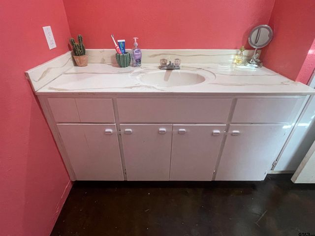 1124 County Road 2351, Mineola, TX 75773