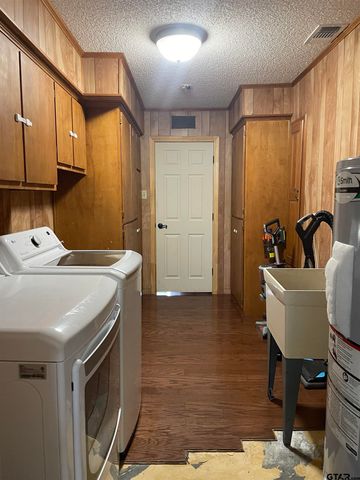 1124 County Road 2351, Mineola, TX 75773