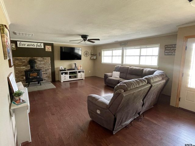 1124 County Road 2351, Mineola, TX 75773