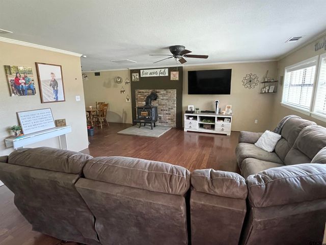 1124 County Road 2351, Mineola, TX 75773