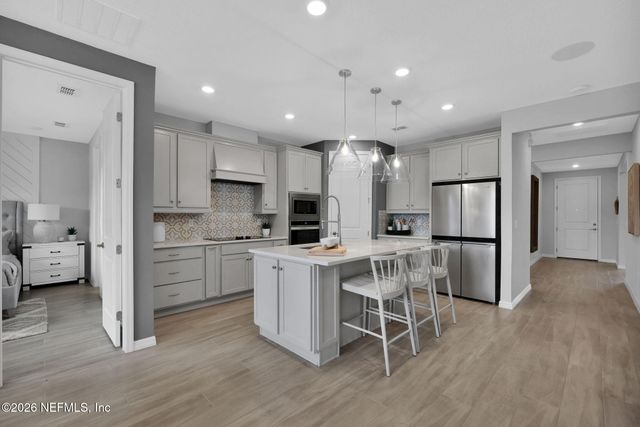 860 ROOSTER HOLLOW Way, Middleburg, FL 32068