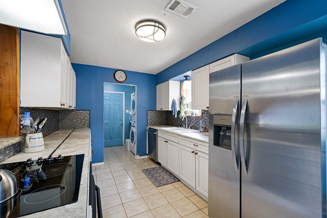10521 Mary Lane, Manvel, TX 77578