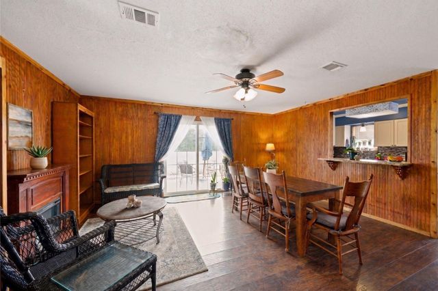 10521 Mary Lane, Manvel, TX 77578