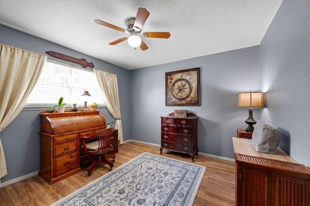 10521 Mary Lane, Manvel, TX 77578