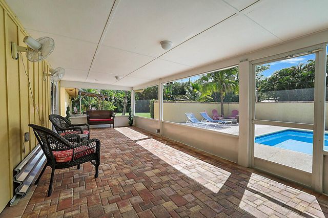 12812 Raymond Drive, Loxahatchee Groves, FL 33470