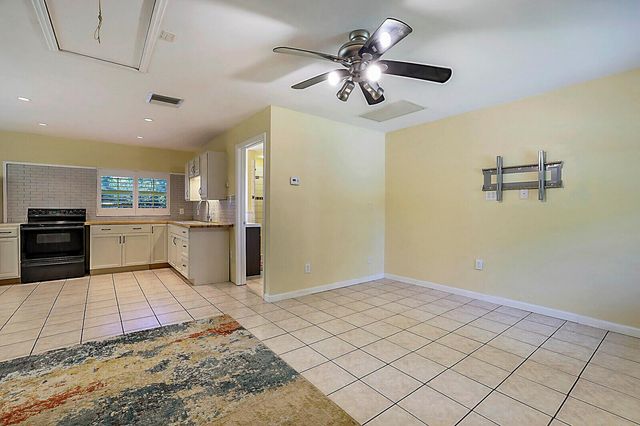 12812 Raymond Drive, Loxahatchee Groves, FL 33470