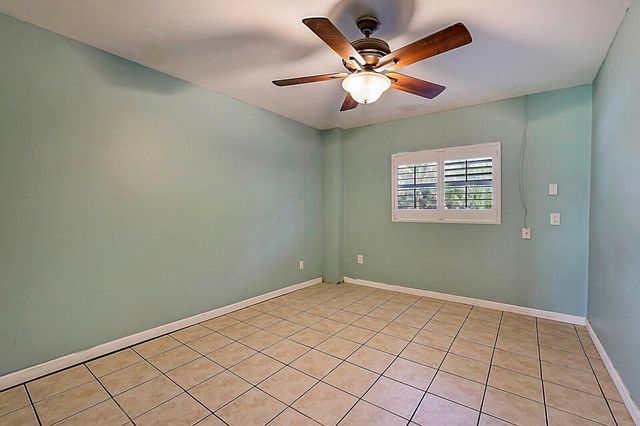 12812 Raymond Drive, Loxahatchee Groves, FL 33470