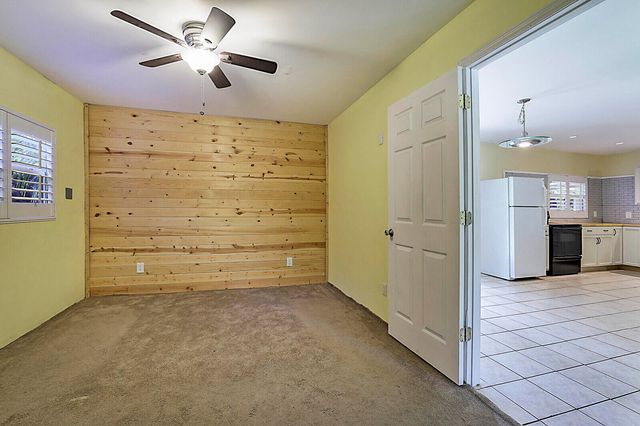 12812 Raymond Drive, Loxahatchee Groves, FL 33470