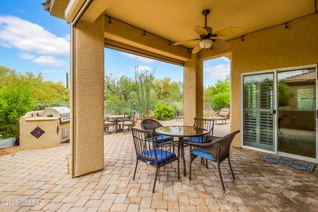 4980 W Desert Chicory Place, Marana, AZ 85658