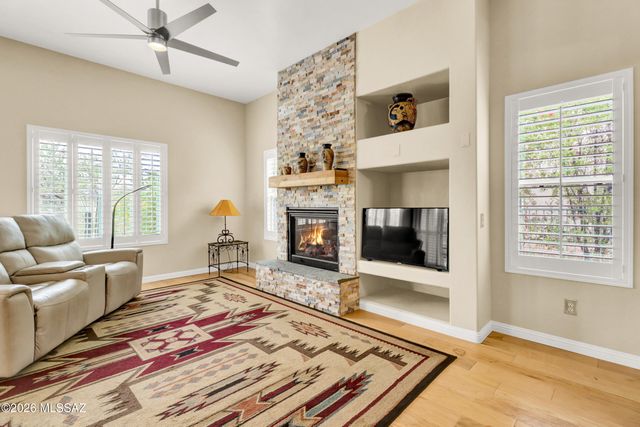 4980 W Desert Chicory Place, Marana, AZ 85658