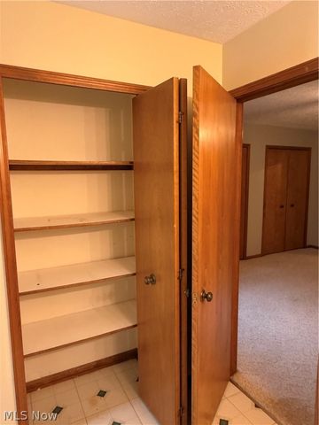 2607 Kimberly Lane, Westlake, OH 44145