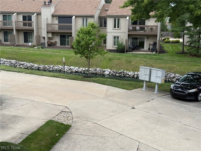 2607 Kimberly Lane, Westlake, OH 44145