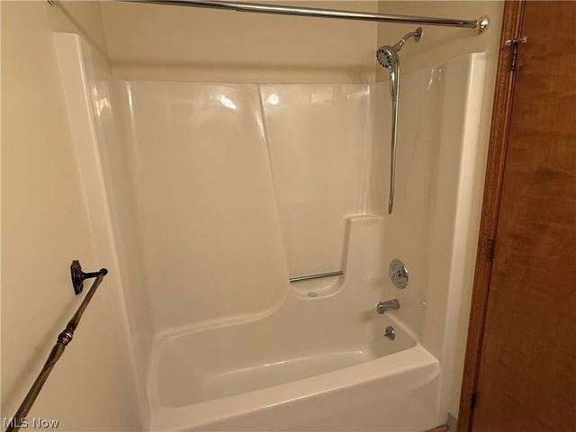 2607 Kimberly Lane, Westlake, OH 44145