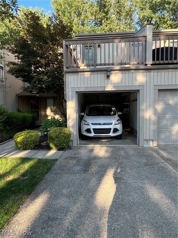 2607 Kimberly Lane, Westlake, OH 44145