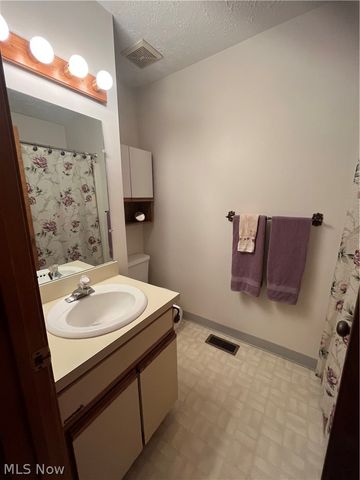 2607 Kimberly Lane, Westlake, OH 44145