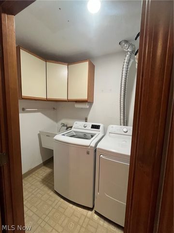 2607 Kimberly Lane, Westlake, OH 44145