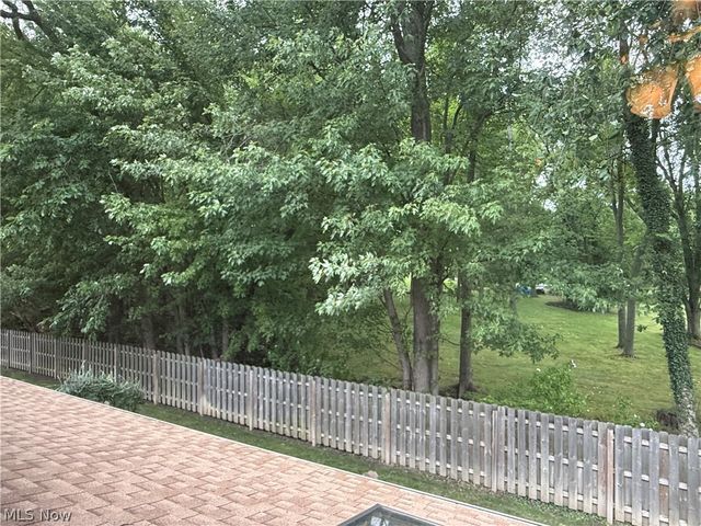 2607 Kimberly Lane, Westlake, OH 44145
