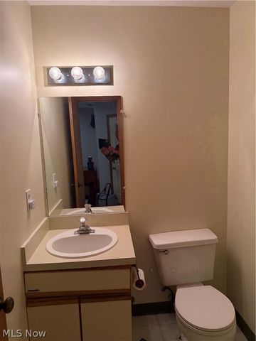 2607 Kimberly Lane, Westlake, OH 44145