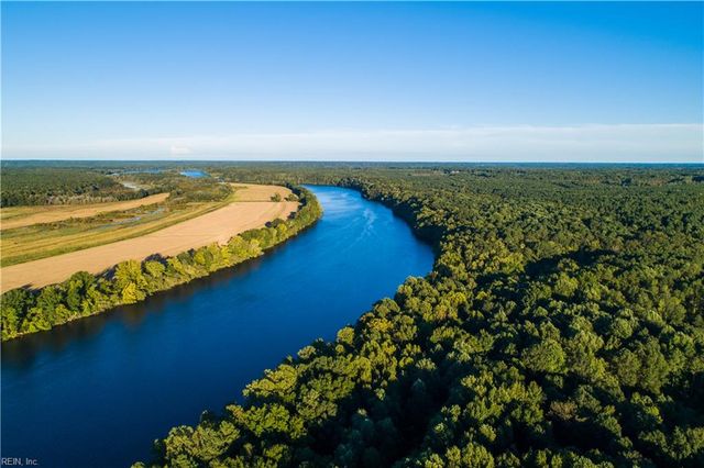 230 Ferry Landing DR, Boydton, VA 23917