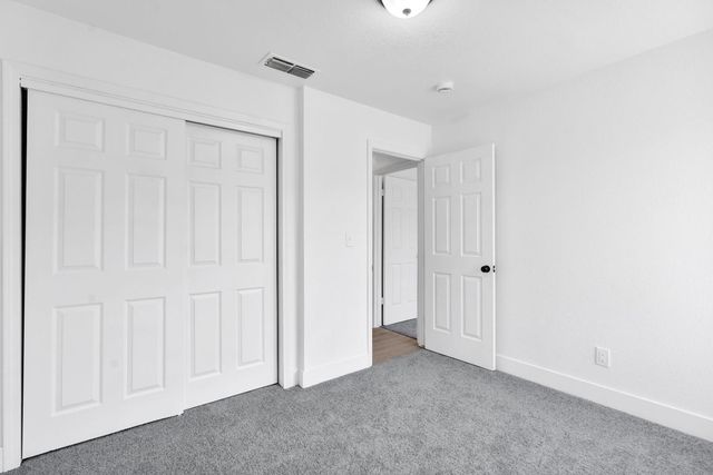 2571 S Laval, Fresno, CA 93725