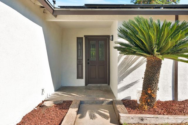 2571 S Laval, Fresno, CA 93725