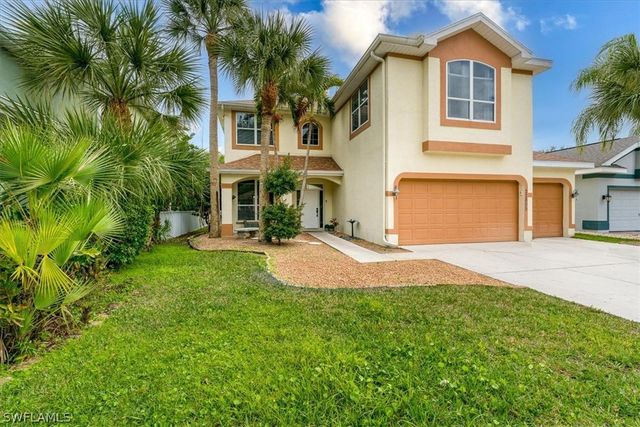 22855 Forest Ridge DR, Estero, FL 33928