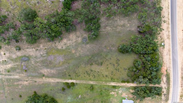 664 TRAVIS FOREST DR, Bulverde, TX 78163