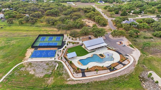 664 TRAVIS FOREST DR, Bulverde, TX 78163